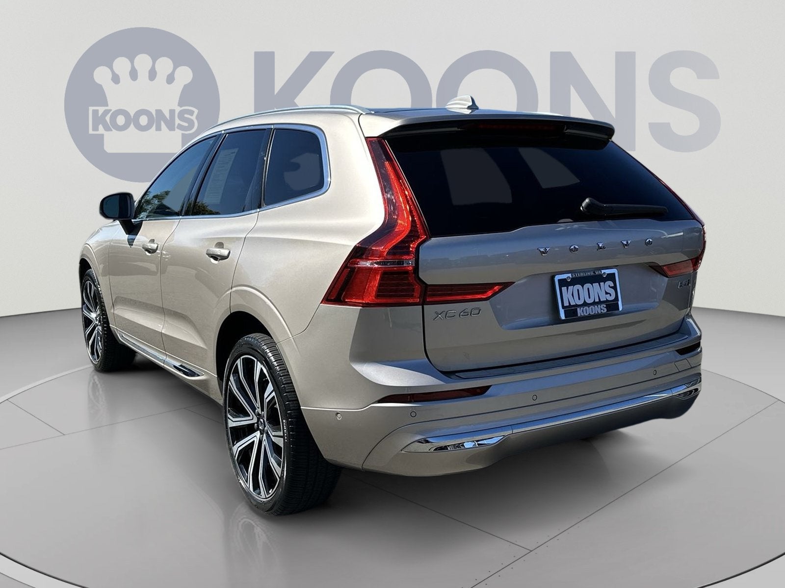 2023 Volvo XC60 B5 Ultimate Bright Theme