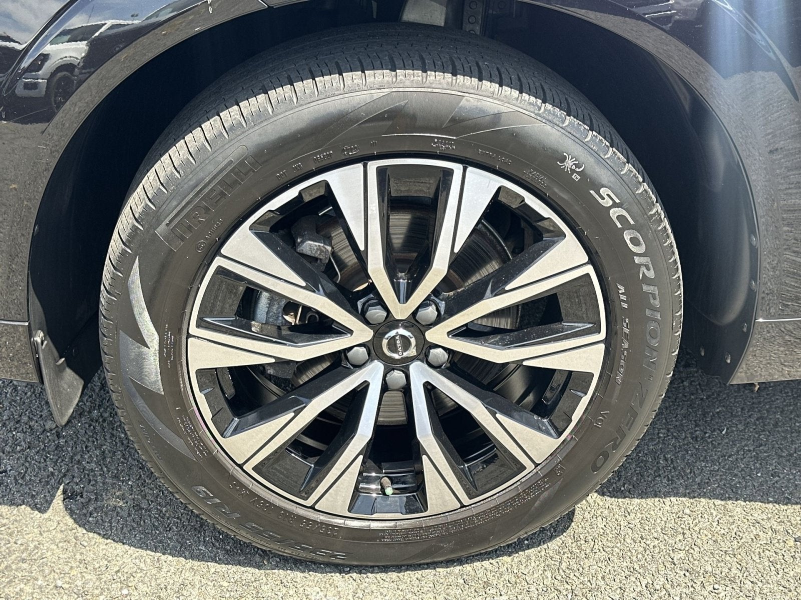 2024 Volvo XC60 B5 Core