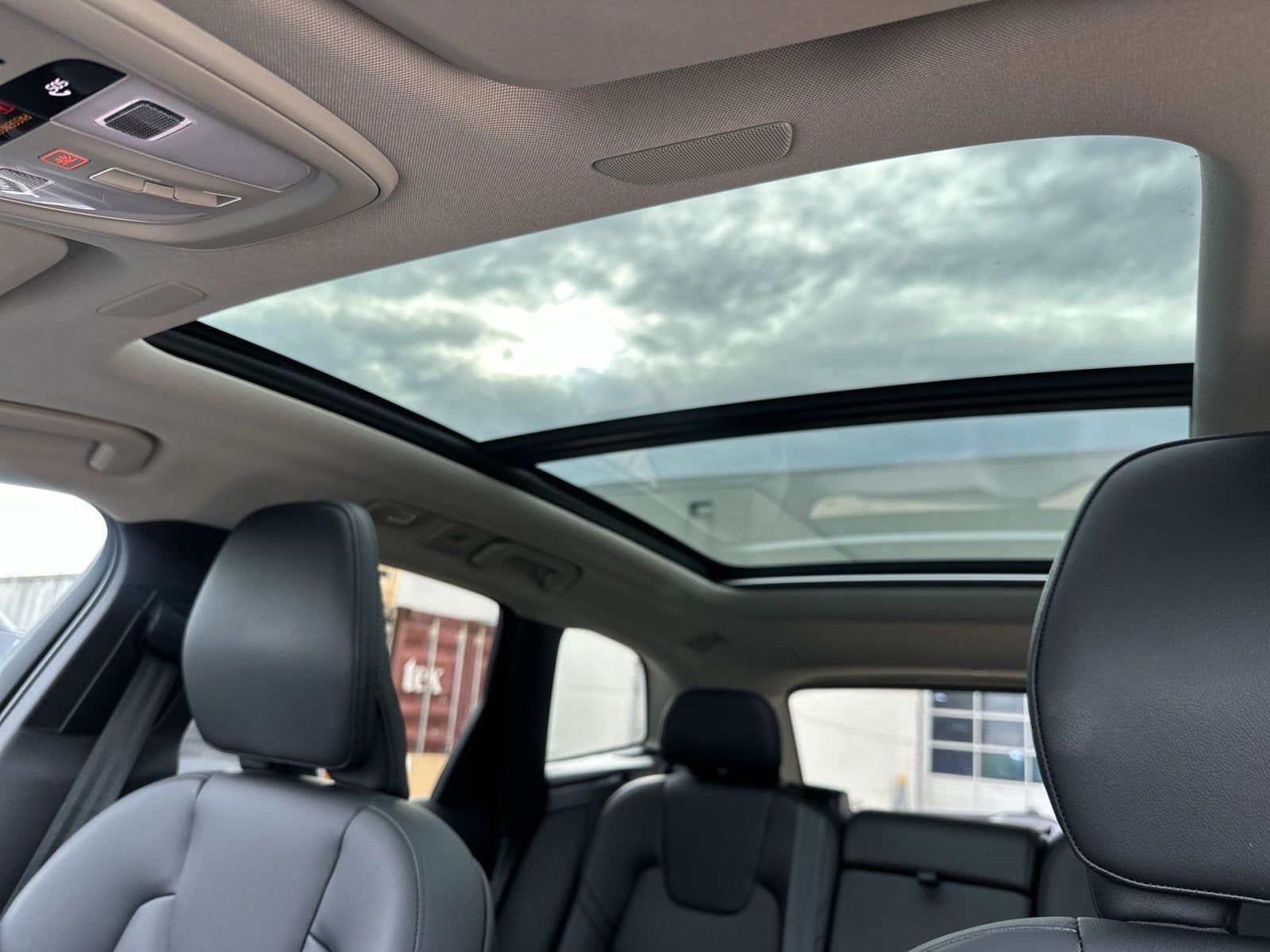 2024 Volvo XC60 B5 Core