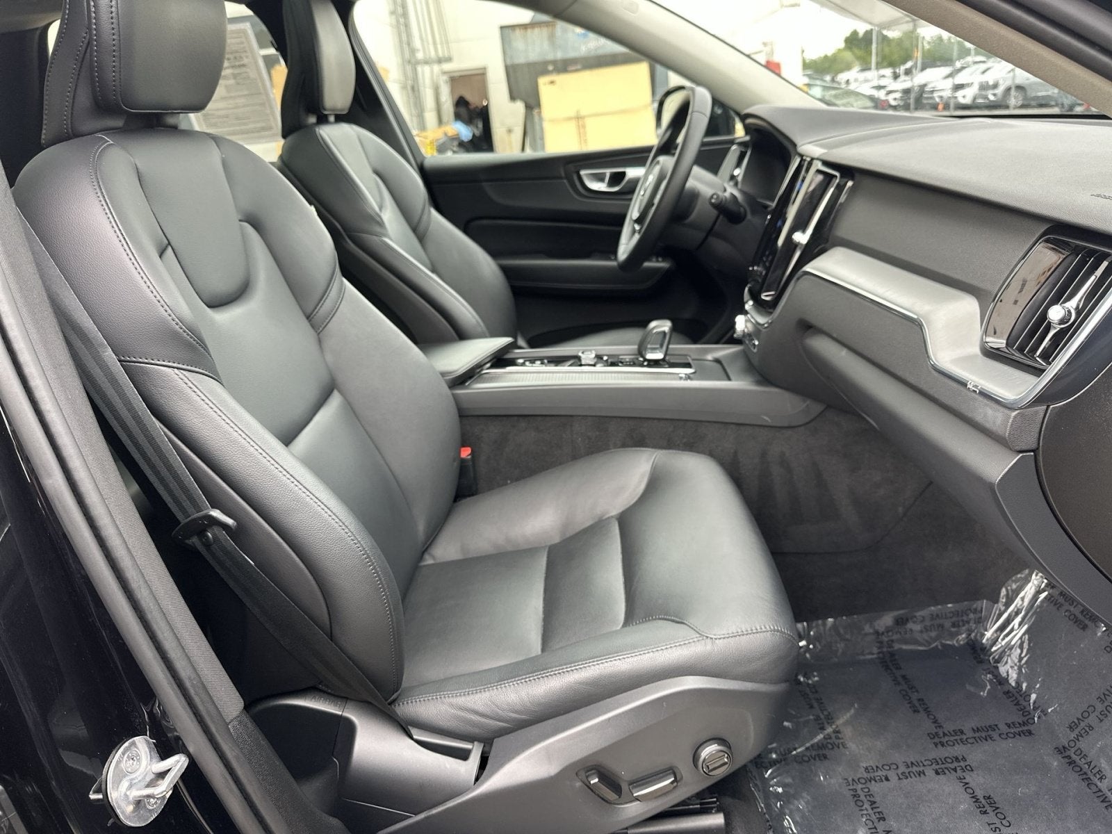 2024 Volvo XC60 B5 Core