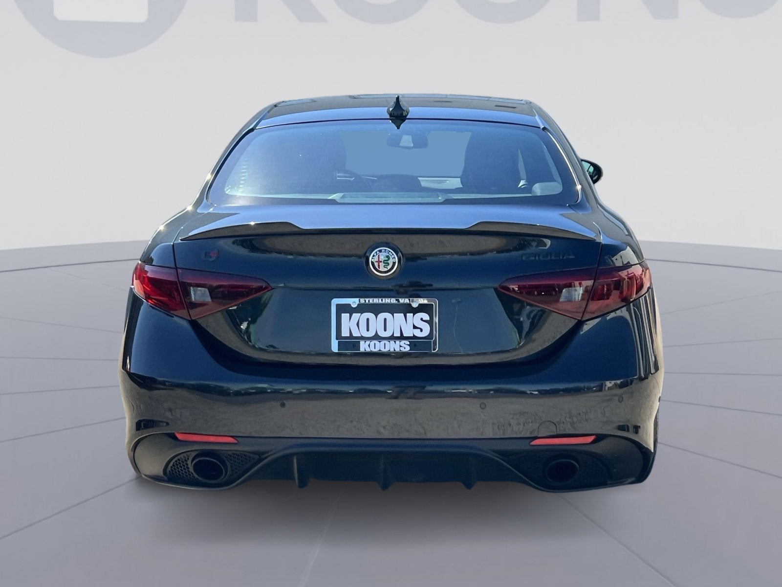 2023 Alfa Romeo Giulia Estrema
