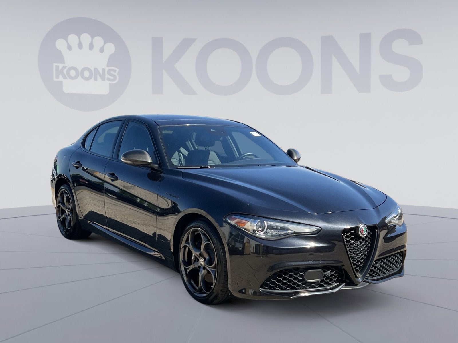 2023 Alfa Romeo Giulia Estrema