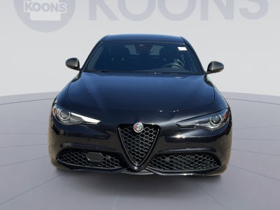 2023 Alfa Romeo Giulia Estrema