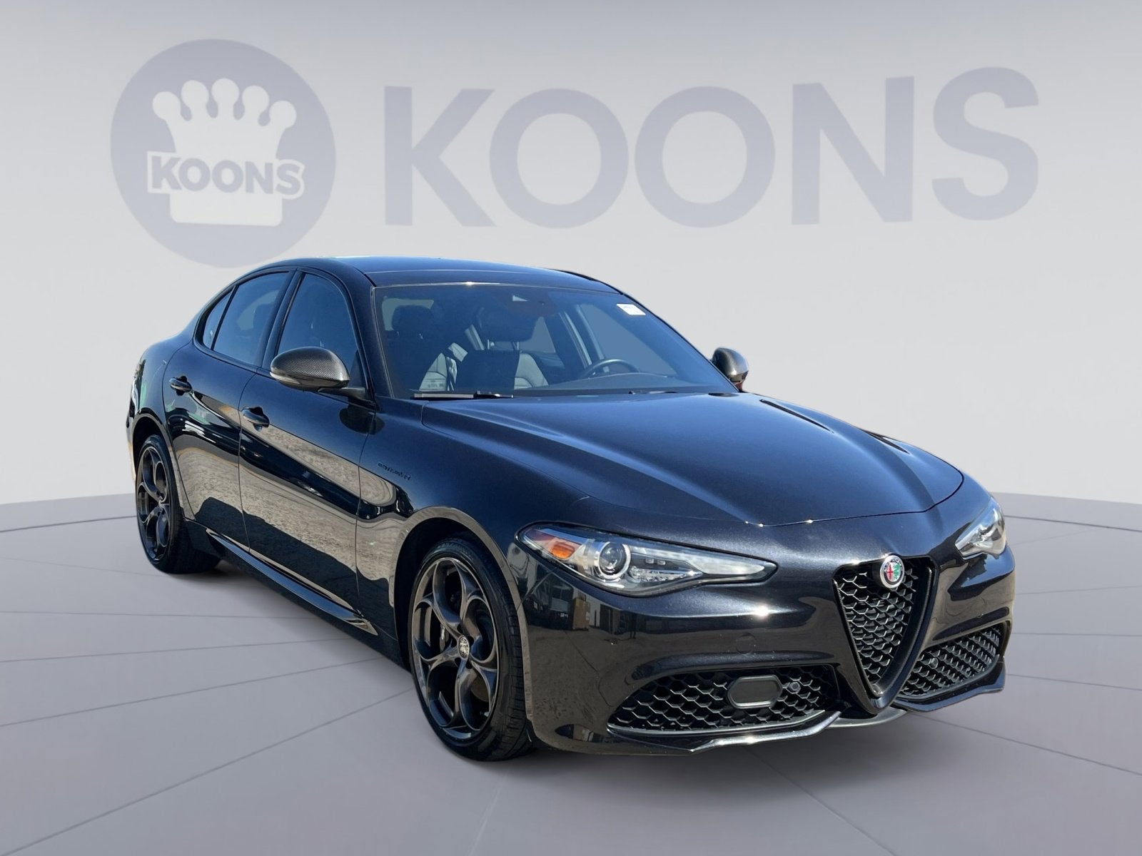 2023 Alfa Romeo Giulia Estrema