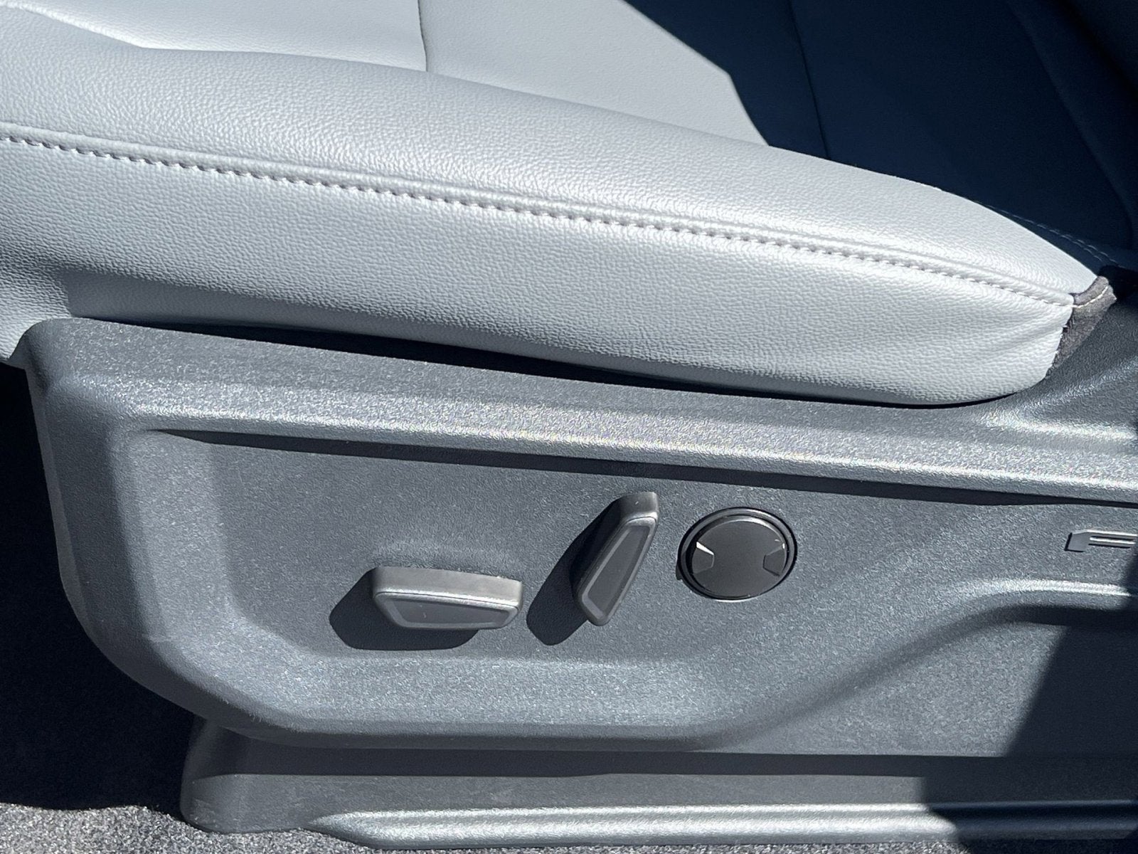 2025 Ford F-150 Lightning Flash™