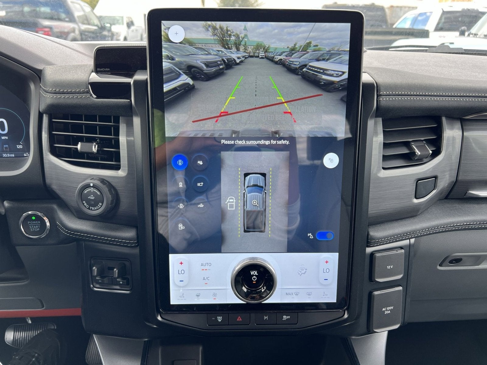 2025 Ford F-150 Lightning Flash™