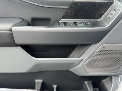 2025 Ford F-150 Lightning Flash™