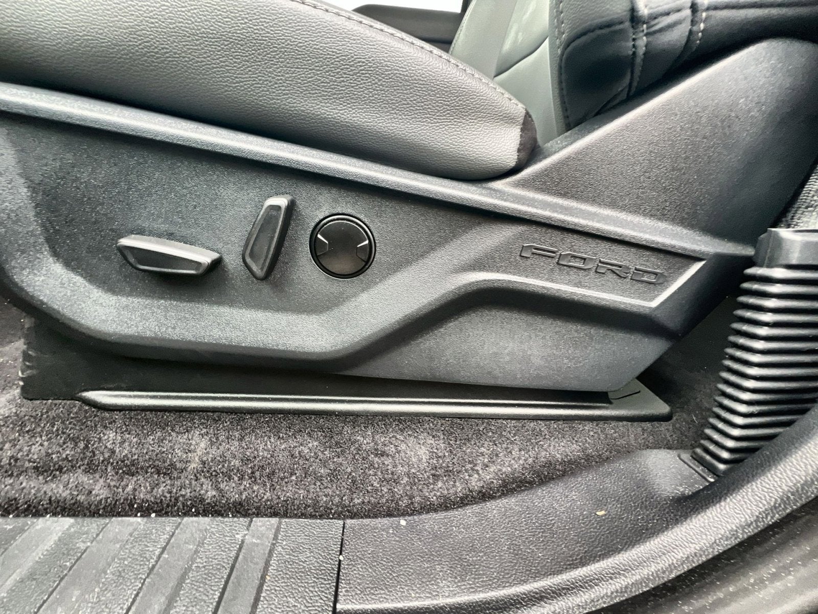 2025 Ford F-150 Lightning Flash™