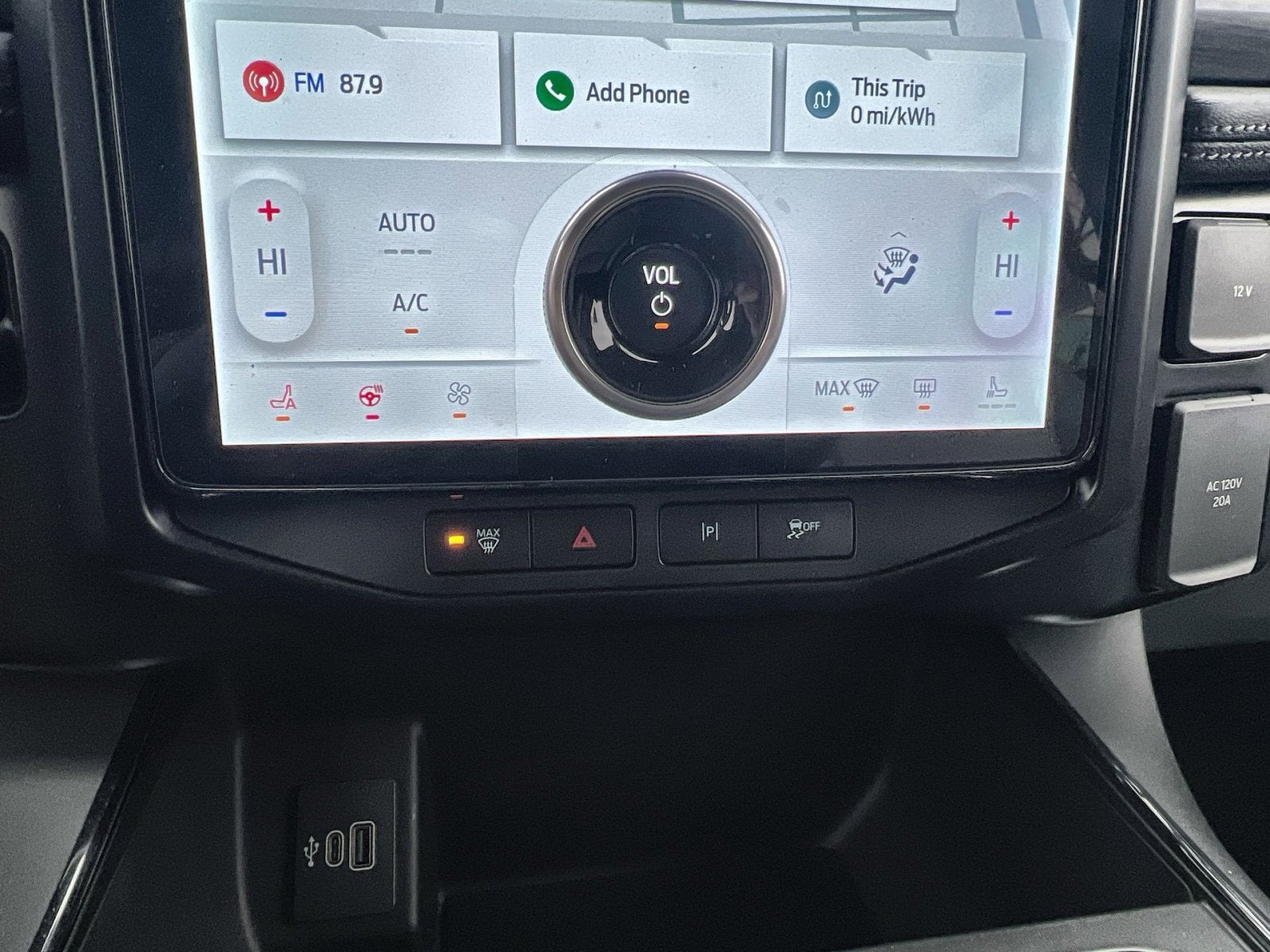 2025 Ford F-150 Lightning Flash™