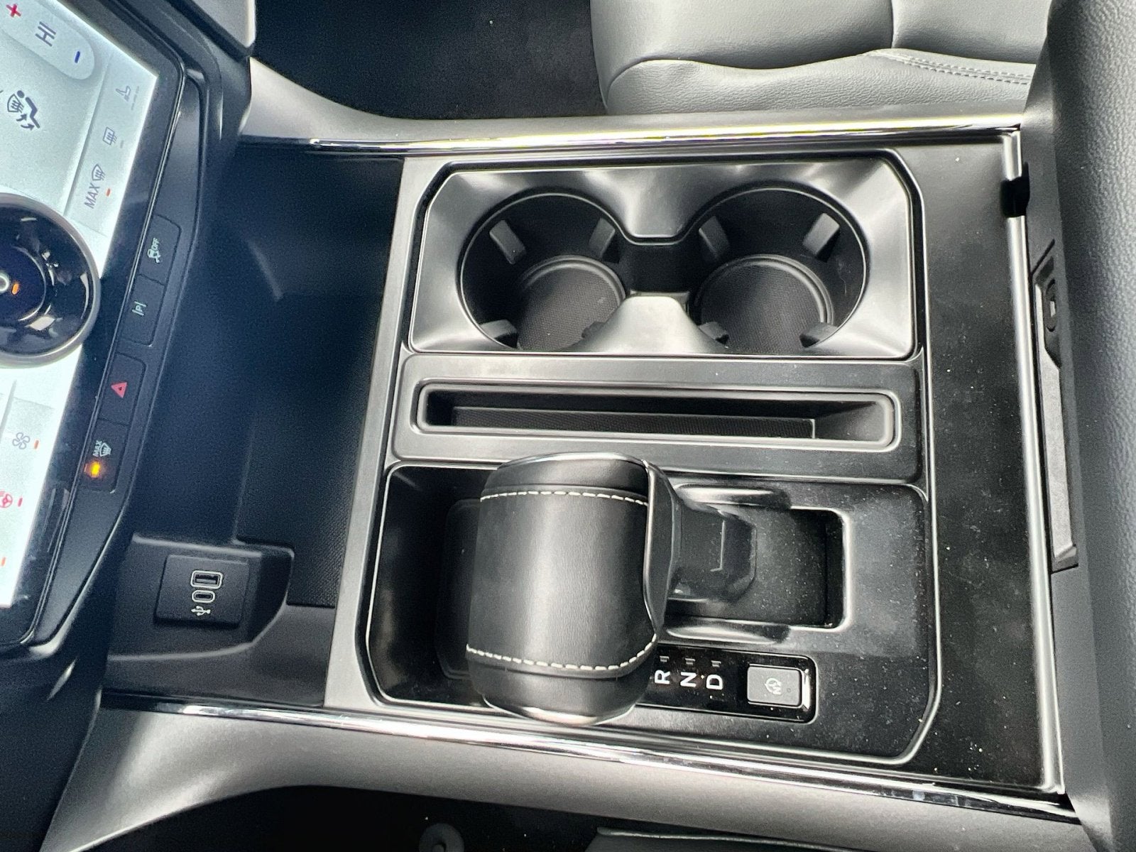 2025 Ford F-150 Lightning Flash™