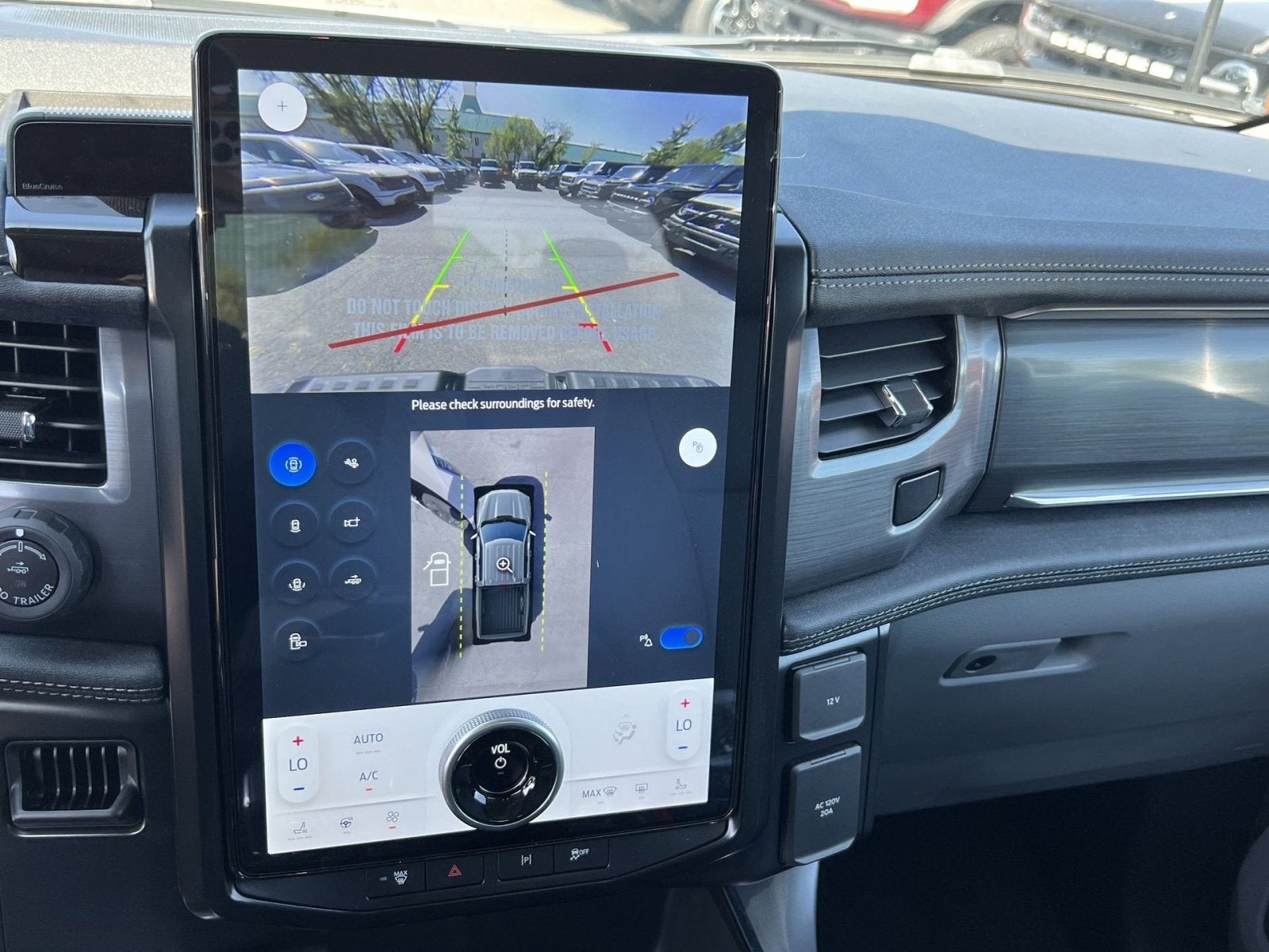 2025 Ford F-150 Lightning Flash™