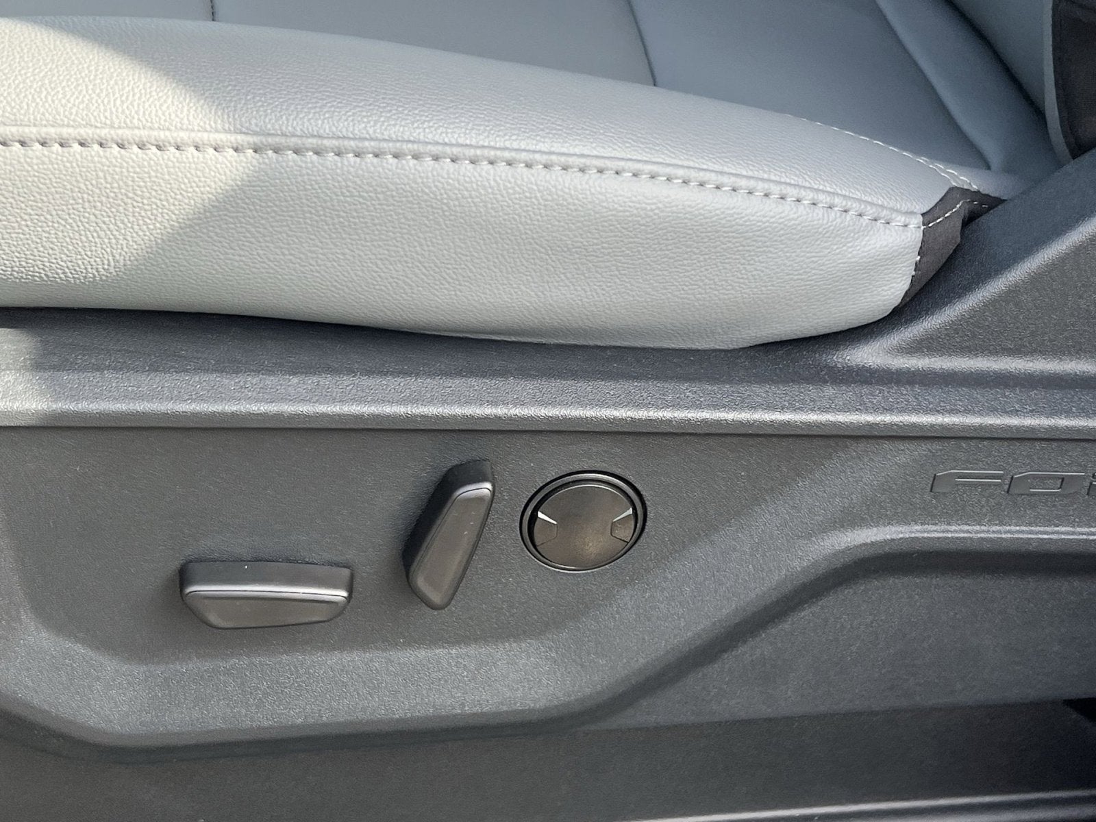 2025 Ford F-150 Lightning Flash™