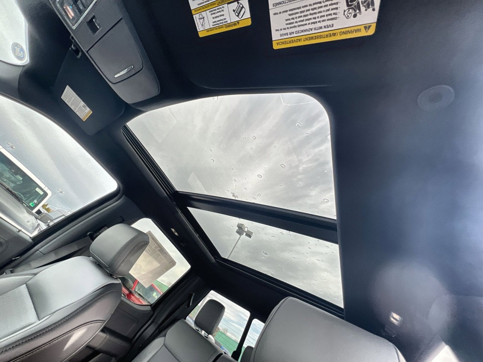 2025 Ford F-150 Lightning Lariat®