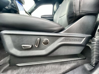 2025 Ford F-150 Lightning Lariat®