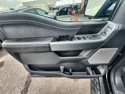 2025 Ford F-150 Lightning Lariat®