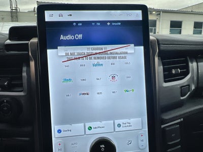 2025 Ford F-150 Lightning Lariat®