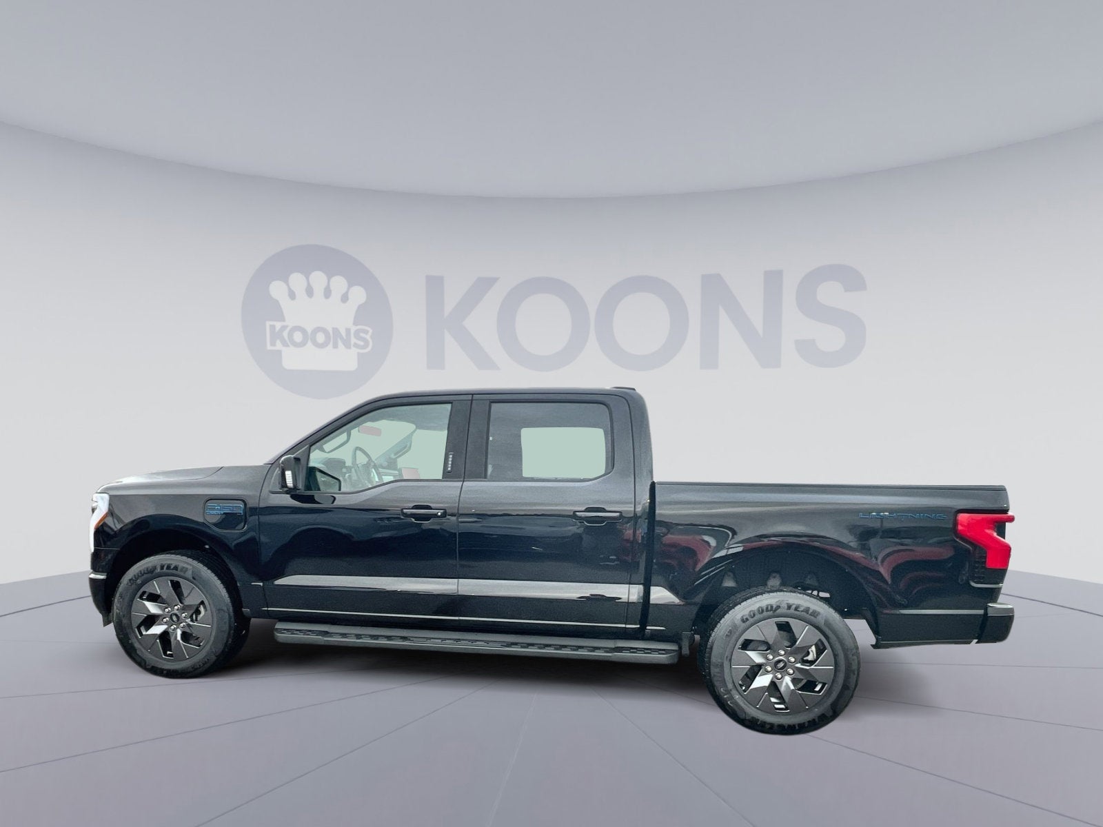 2025 Ford F-150 Lightning Lariat®