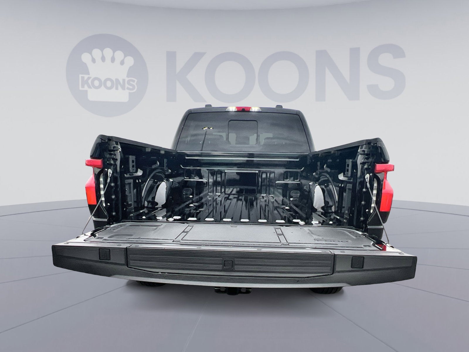 2025 Ford F-150 Lightning Lariat®