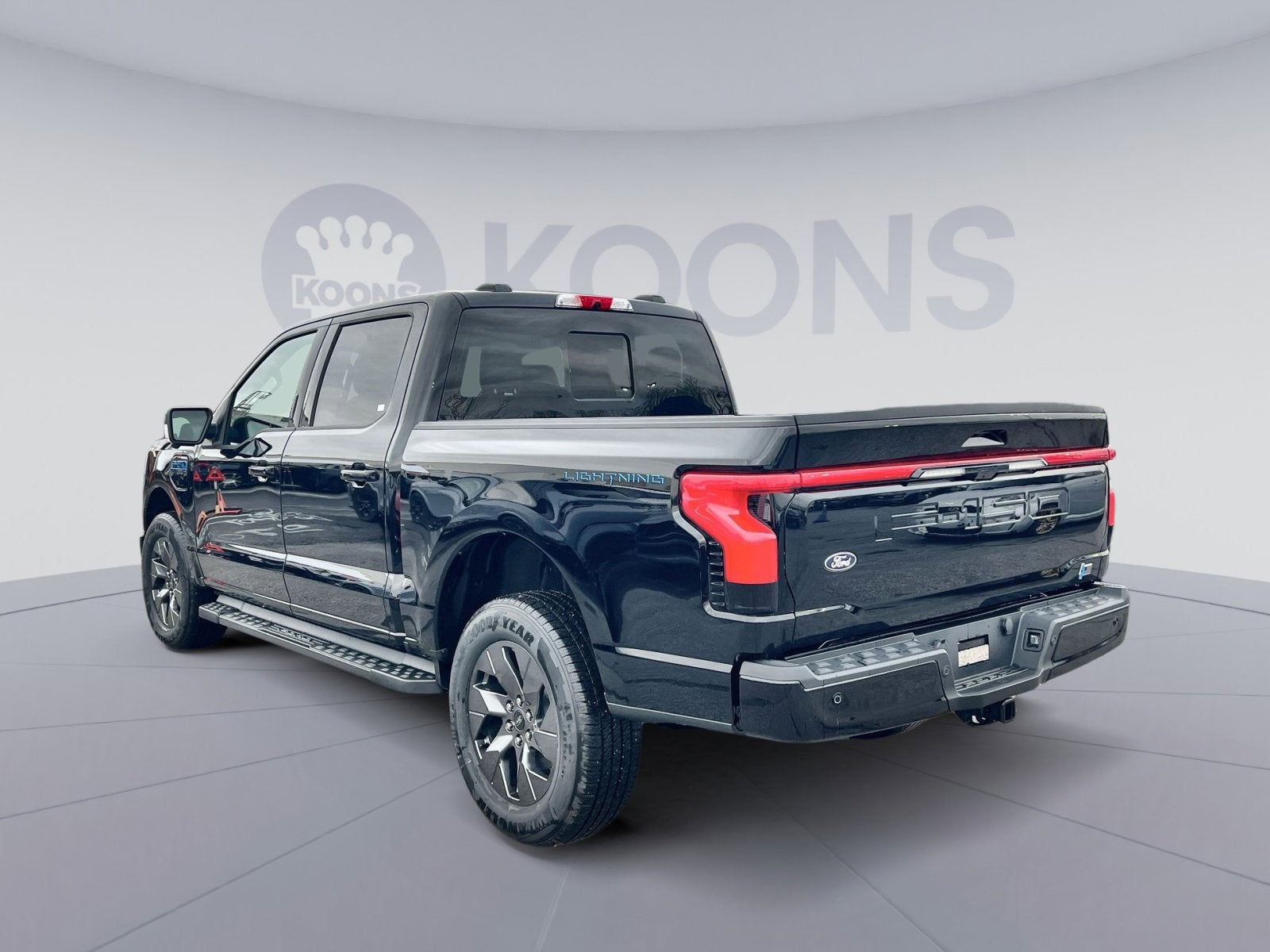 2025 Ford F-150 Lightning Lariat®