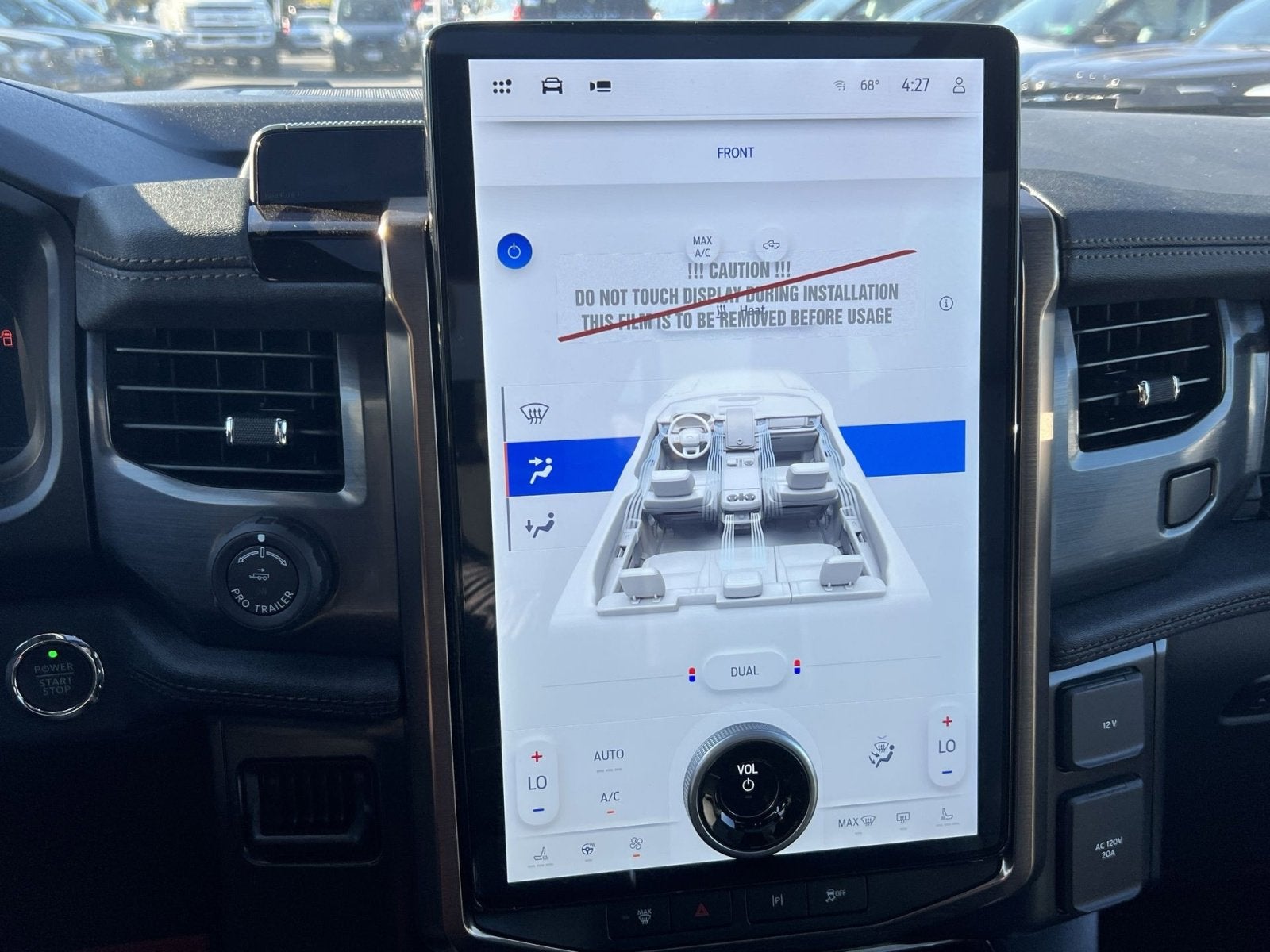 2025 Ford F-150 Lightning Lariat®