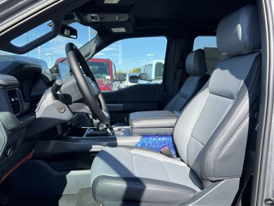 2025 Ford F-150 Lightning Lariat®