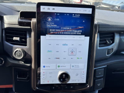 2025 Ford F-150 Lightning Lariat®