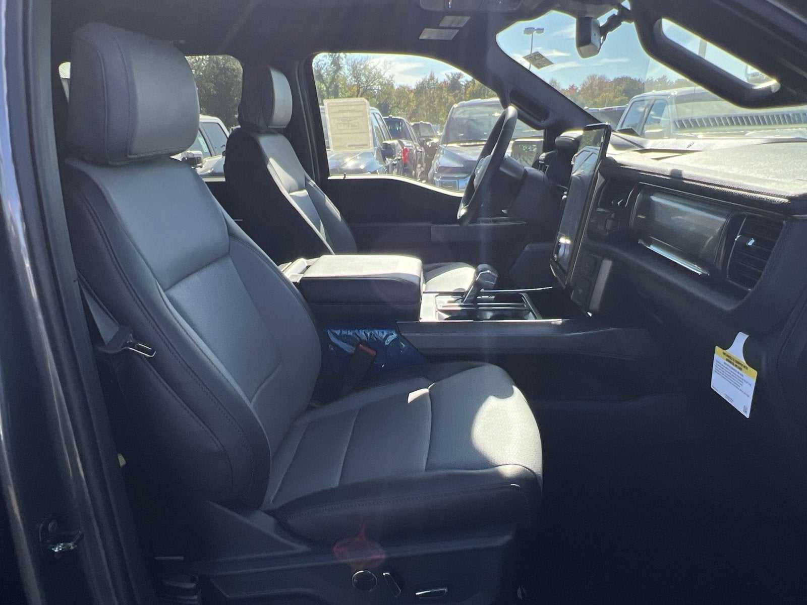 2025 Ford F-150 Lightning Lariat®