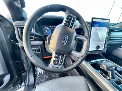 2025 Ford F-150 Lightning Lariat®