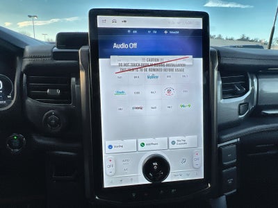 2025 Ford F-150 Lightning Lariat®