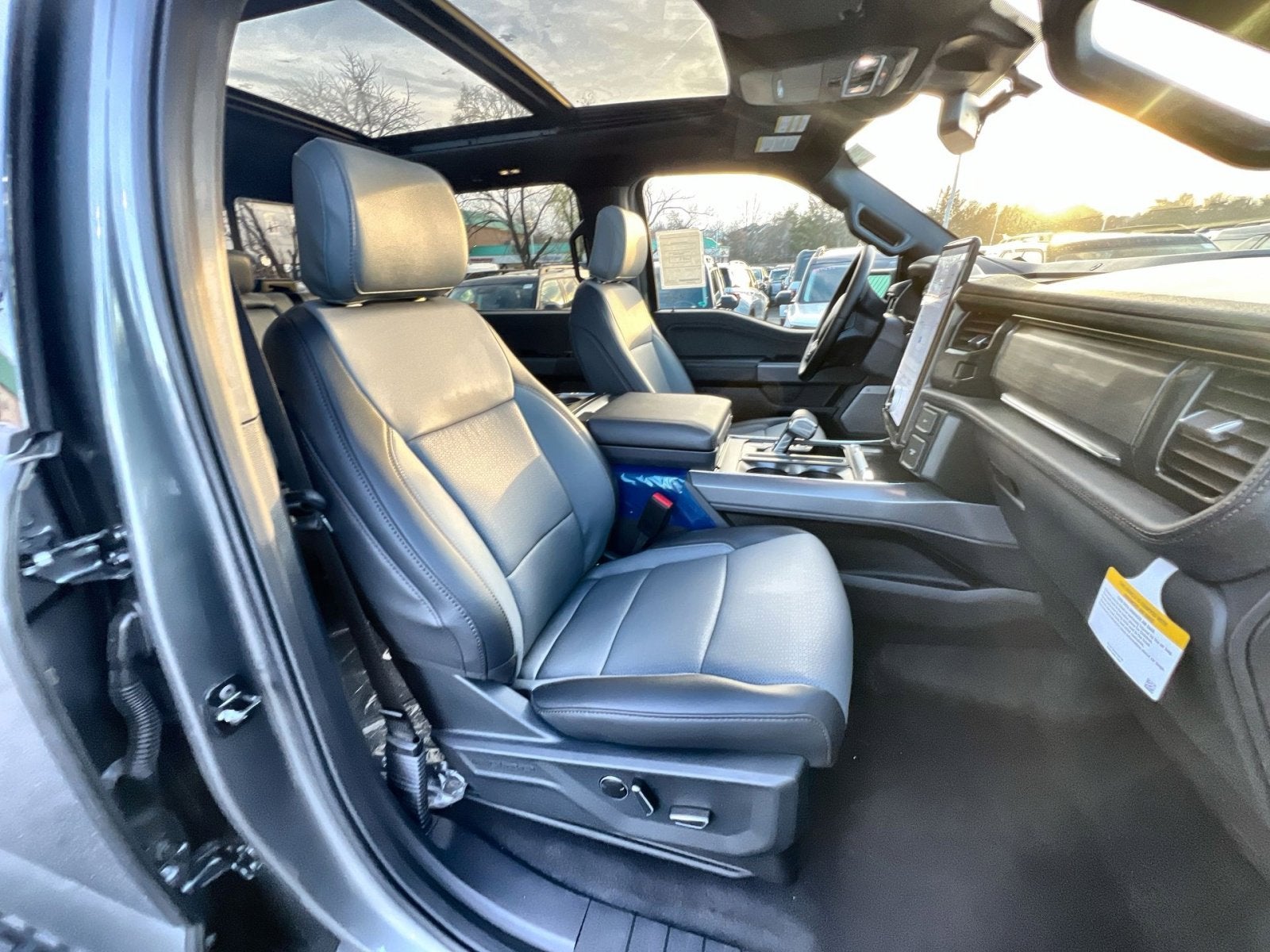 2025 Ford F-150 Lightning Lariat®