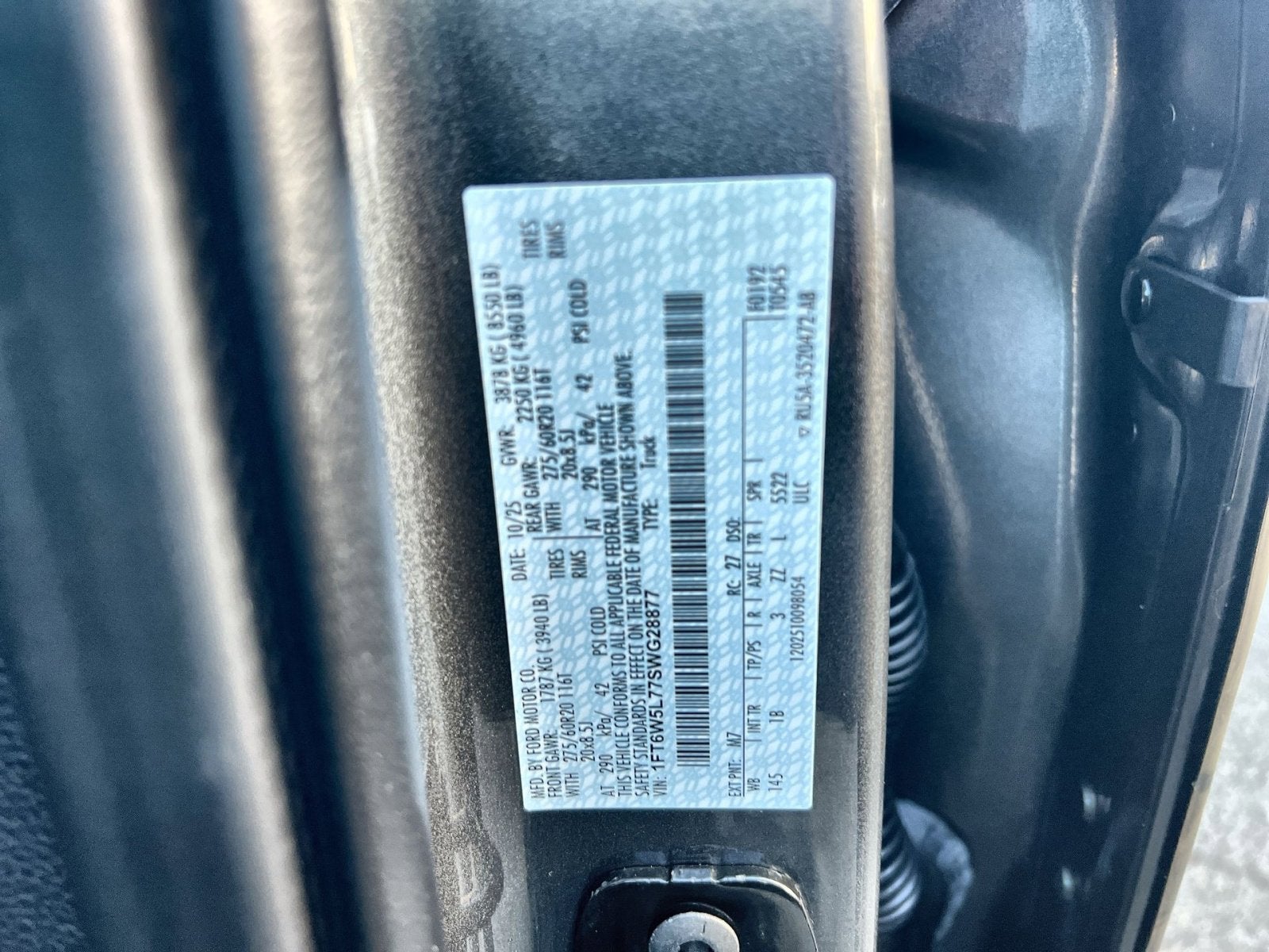 2025 Ford F-150 Lightning Lariat®