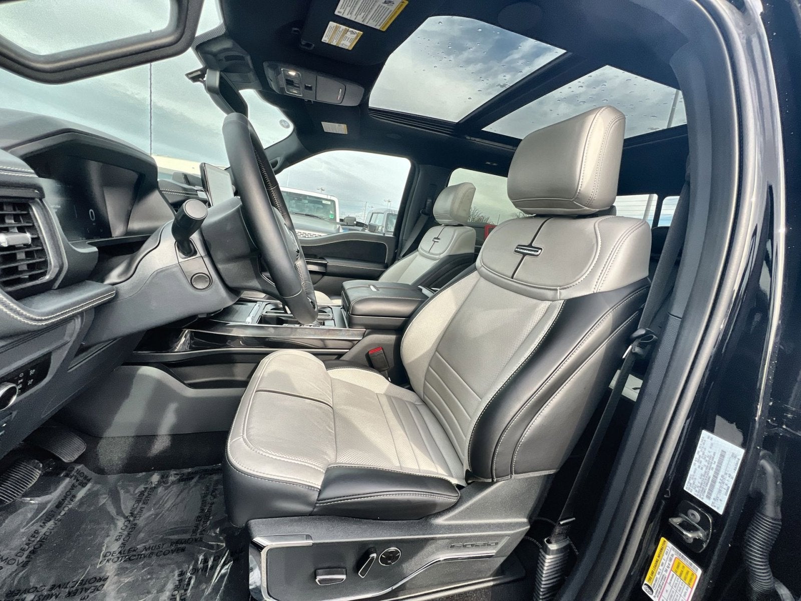 2025 Ford F-150 Lightning Platinum®