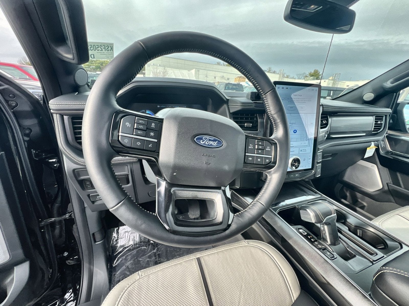 2025 Ford F-150 Lightning Platinum®