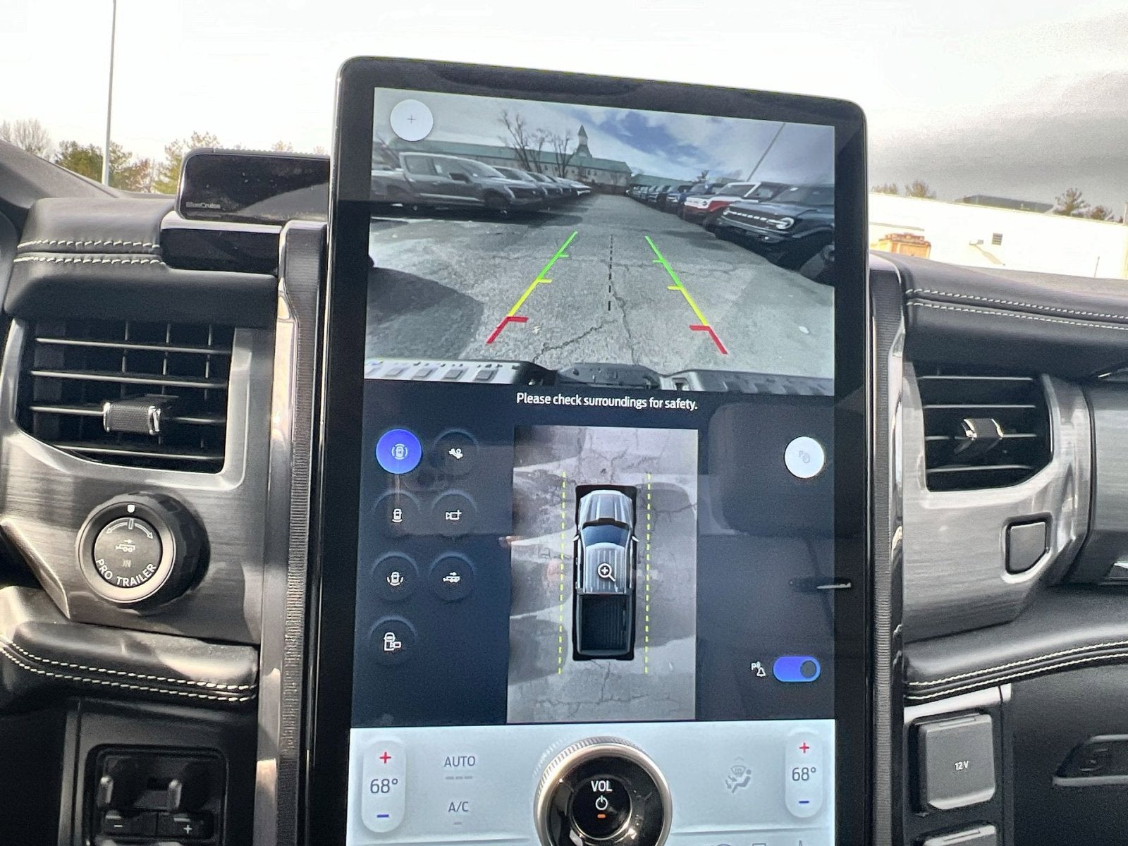 2025 Ford F-150 Lightning Platinum®