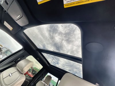 2025 Ford F-150 Lightning Platinum®