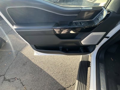 2025 Ford F-150 Lightning Platinum®