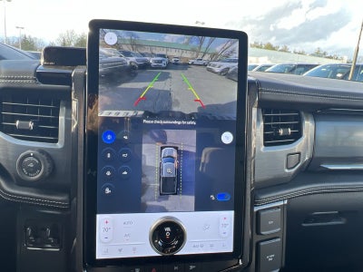 2025 Ford F-150 Lightning Platinum®