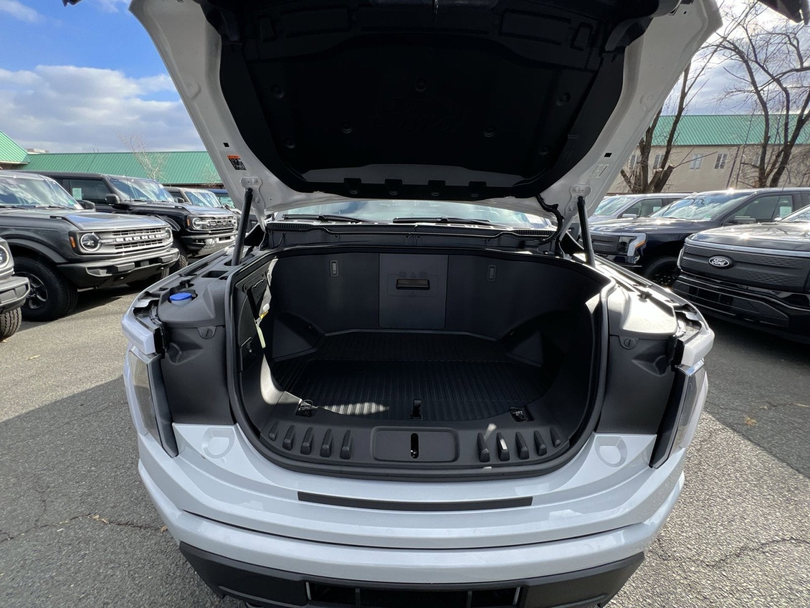 2025 Ford F-150 Lightning XLT